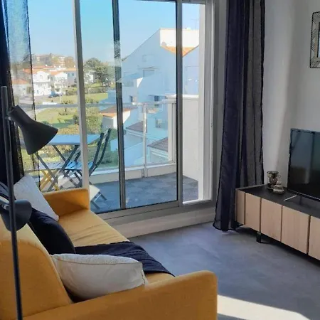 Neuf Lumineux Avec Balcon, Wi-fi, Au Pied De La Du Chay, - Fr-1-494-126 Lejlighed *